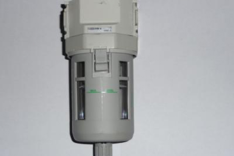 Filtr powietrza 1/2" do stacji przygotowania powietrza.